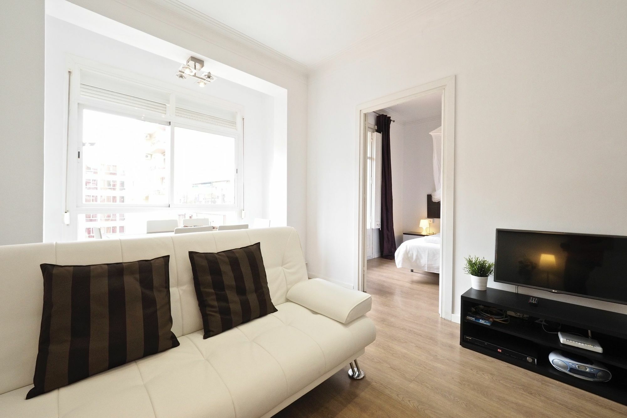 Suites4Days Sagrada Familia Apartment Barcelona Ngoại thất bức ảnh